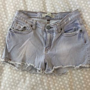 Iliac jean cutoffs
